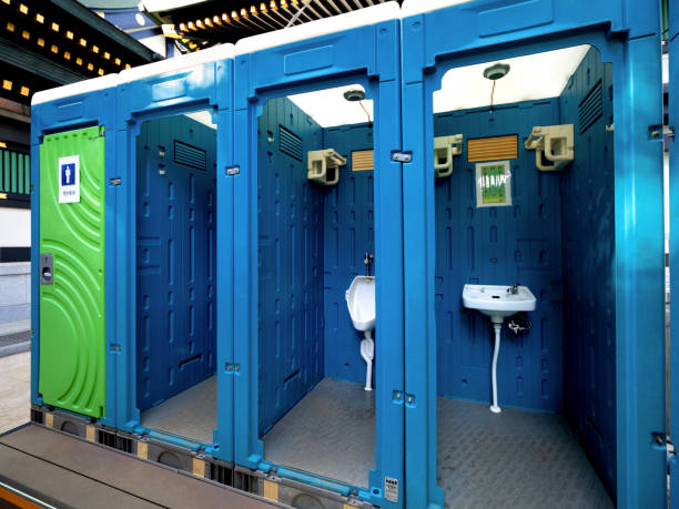 Portable Toilet Options We Offer in Millis Clicquot, MA